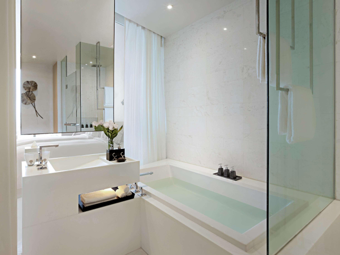 Bathroom 19