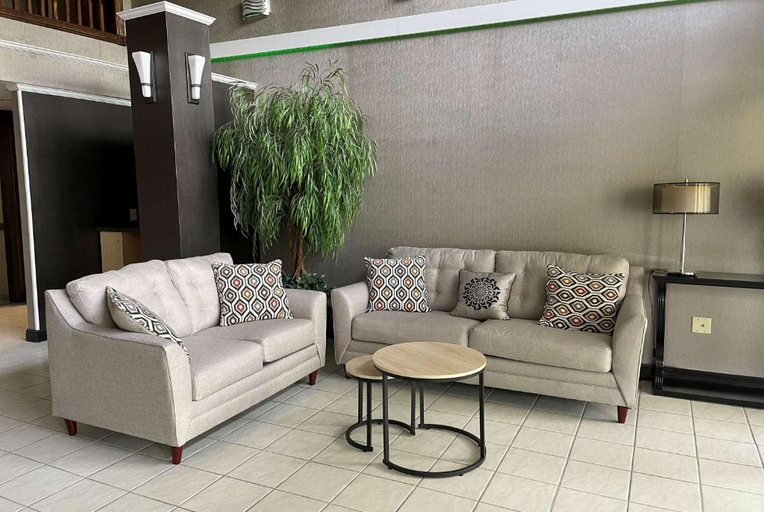 Public Area 3, Wingate by Wyndham Lake George, Warren