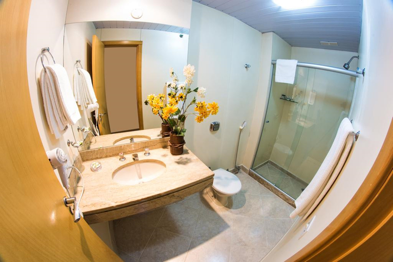 Bathroom 5, Atlantis Copacabana Hotel, Rio de Janeiro