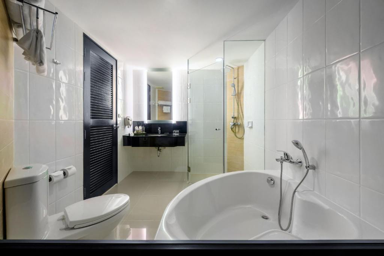 Bathroom 4