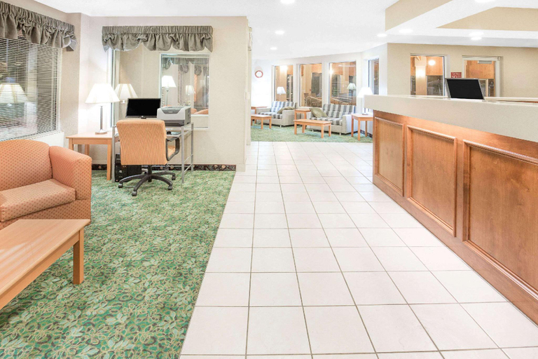 Public Area 2, SureStay Plus Hotel by Best Western Redding, Shasta