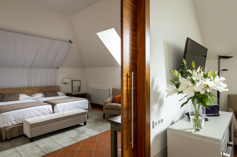 Bedroom 12