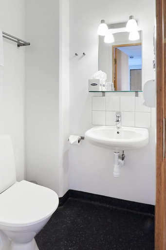 Bathroom 4, Hotell Västerås, Västerås