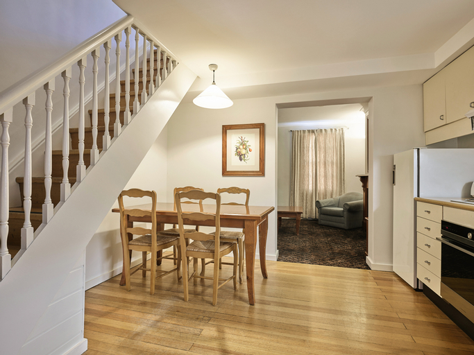 Dining Room 4