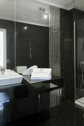 Bathroom, Porto Old Town, Porto