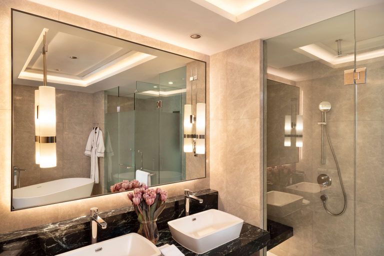Bathroom 5, Siam Kempinski Hotel Bangkok, Ratchathewi