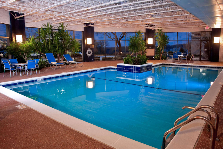 Sport & Beauty, DoubleTree by Hilton St. Louis - Westport, Saint Louis