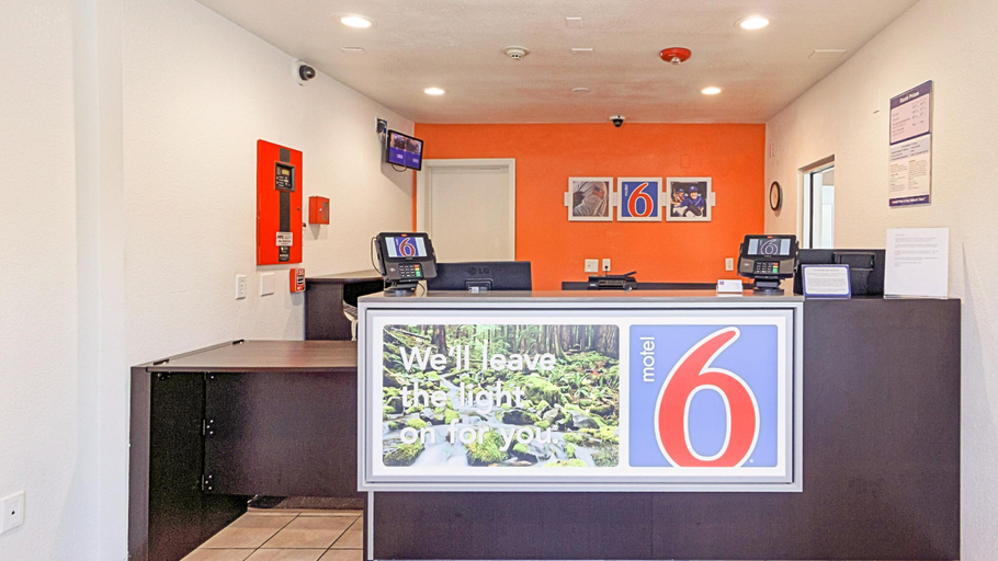 Public Area 2, Motel 6 Chico Ca, Butte