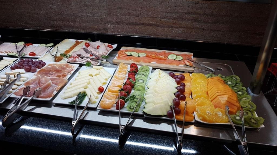 Food & Drinks 5, Galeon Hotel, Santa Cruz de Tenerife