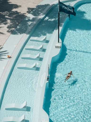 Sport & Beauty 2, The Ibiza Twiins, Baleares