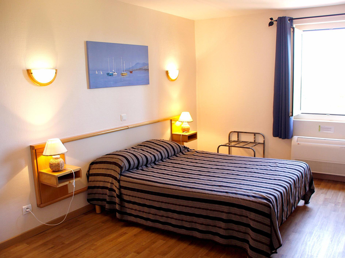 Bedroom 3, Hotel Des Cretes De Pignols, Tarn-et-Garonne