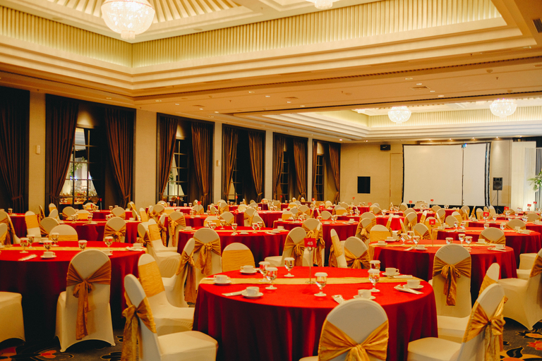 Food & Drinks, Swiss-Belinn Saripetojo Solo, Solo