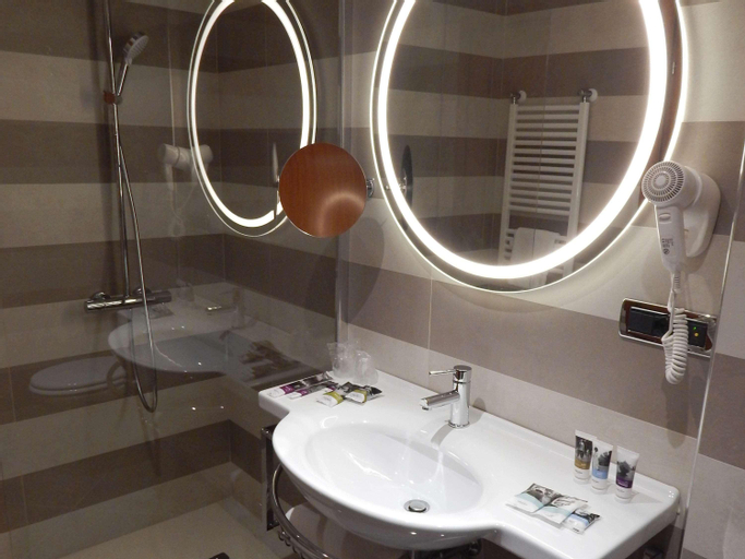 Bedroom 22