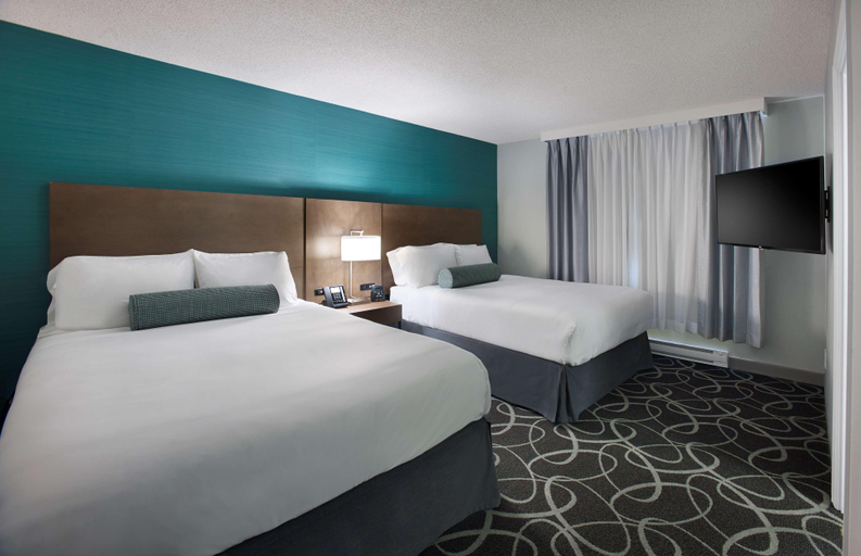 Bedroom 2, Radisson Suite Toronto Airport, Toronto
