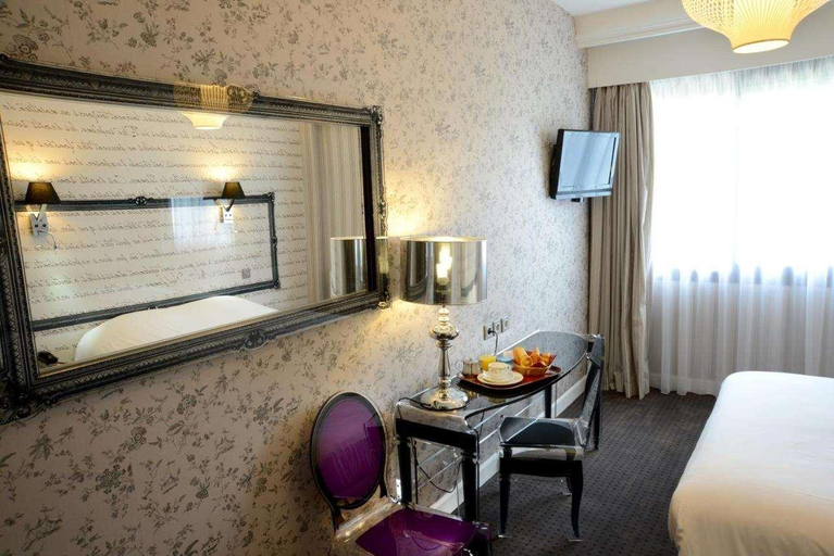 Bedroom 2, Albert 1er, Hauts-de-Seine