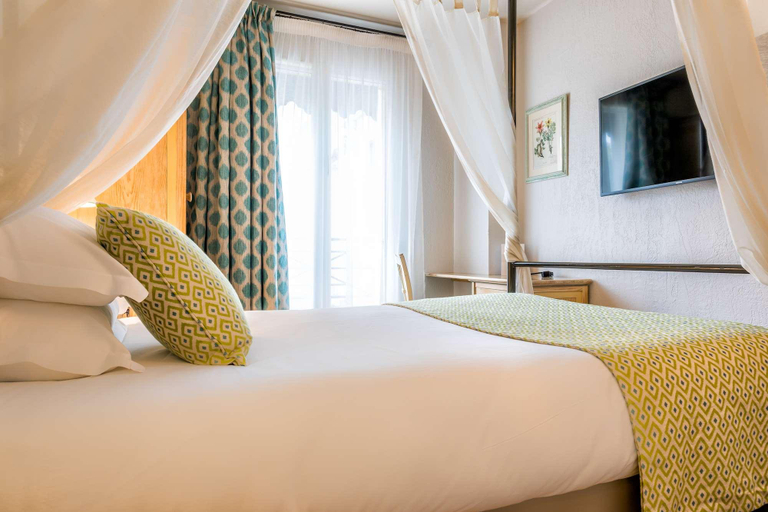 Bedroom 2, Villa Alessandra, Paris
