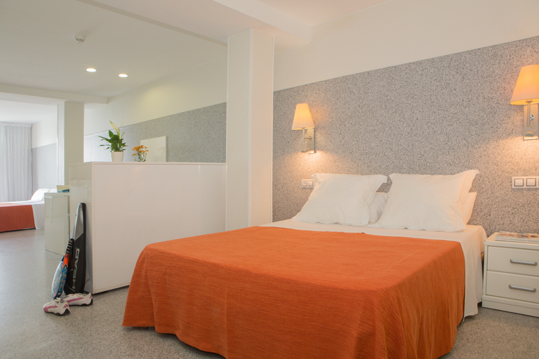 Bedroom 3, Mix Bahia Real, Baleares