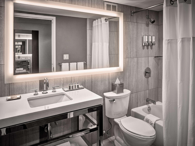 Bathroom 17