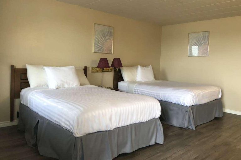 Bedroom 3, Knights Inn Fort Erie, Niagara