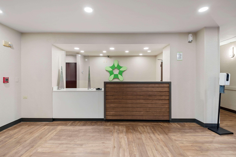 Public Area 2, Extended Stay America Miami - Coral Gables, Miami-Dade