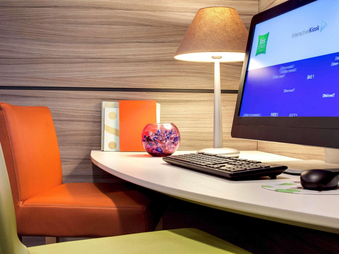 Public Area, ibis Styles Clermont Ferrand Le Brezet Aeroport, Puy-de-Dôme