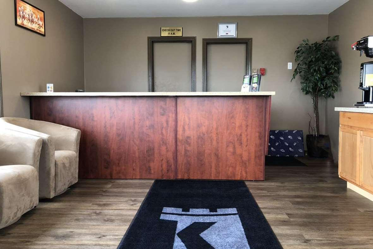 Public Area 2, Knights Inn Fort Erie, Niagara