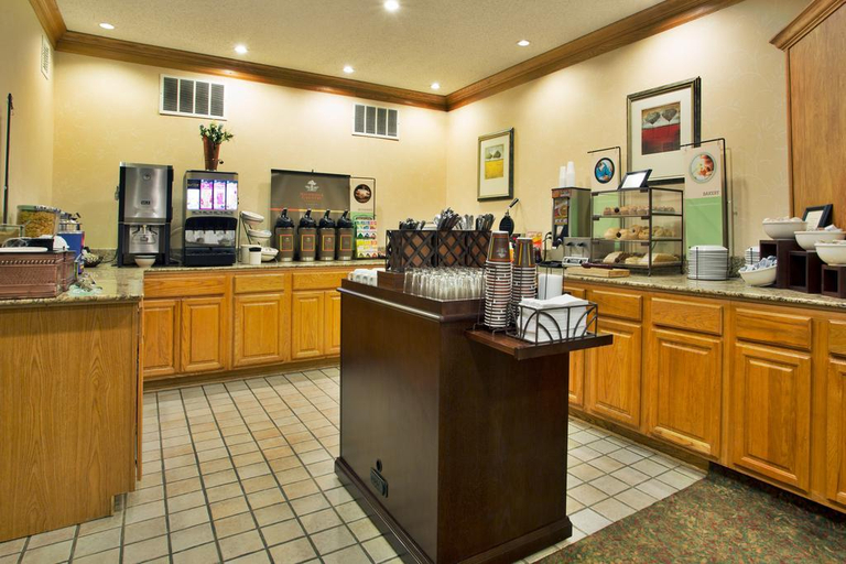 Food & Drinks 5, Country Inn & Suites by Radisson Biloxi-Ocean Spr, Jackson