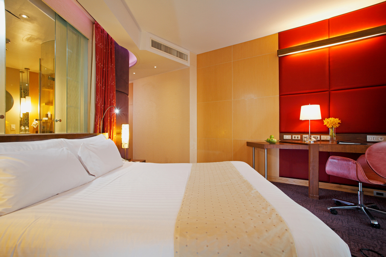 Bedroom 21