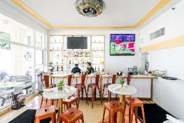 Food & Drinks 4, Majestic Hotel South Beach, Miami-Dade