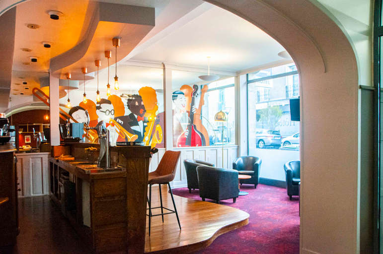 Food & Drinks 5, Hotel Le Puy-en-Velay Bristol, Haute-Loire