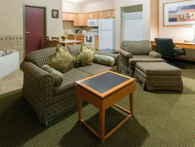 Public Area 2, Days Inn by Wyndham Luray Shenandoah, Page