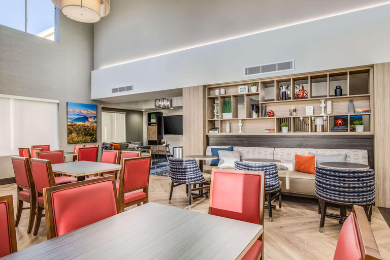 Food & Drinks 5, Comfort Inn & Suites Brevard, Transylvania