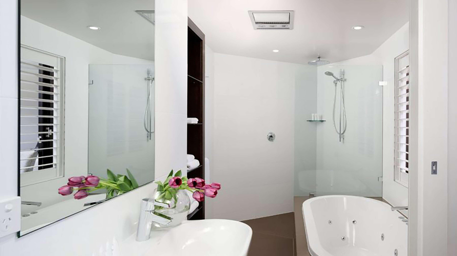 Bathroom 15