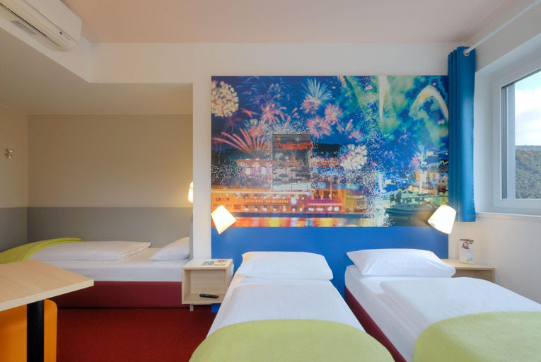 Bedroom 4, B&B Hotel Heidelberg, Heidelberg