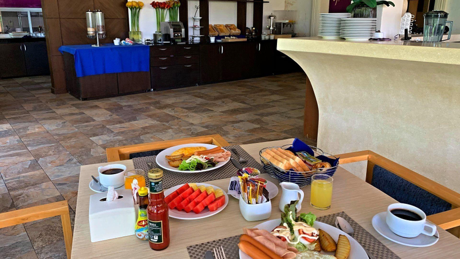 Food & Drinks, Grand Blue Kamala, Phuket Island