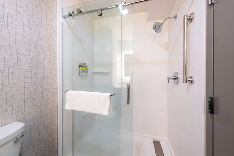 Bathroom 8