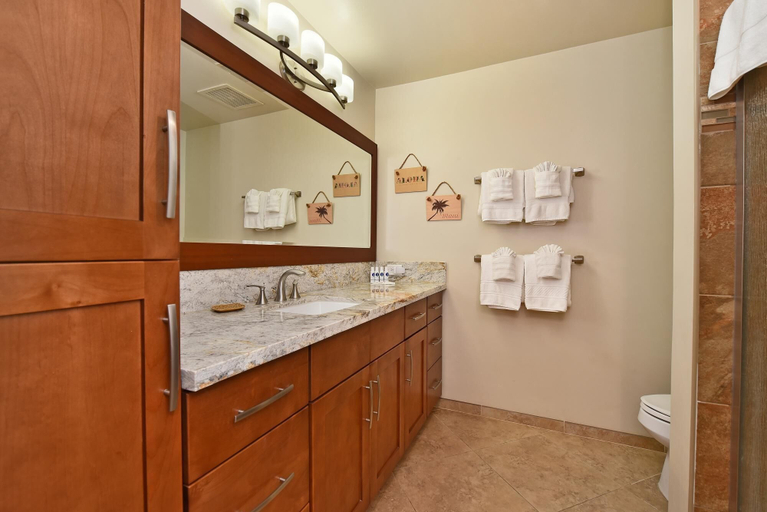 Bathroom 5, Spacious 2BR Condo w Lanai Near Beach & Dining - Kaanapali Royal E101, Maui