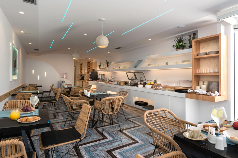 Food & Drinks 5, Marvarit Suites, South Aegean