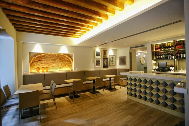 Food & Drinks 5, San Lorenzo Suites, Madrid