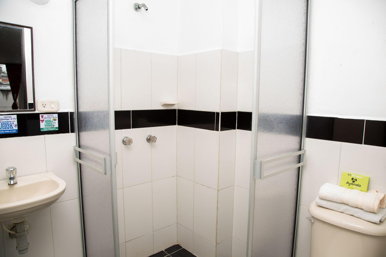 Bathroom 4, Ayenda Quimbaya de Oro 1903, Armenia