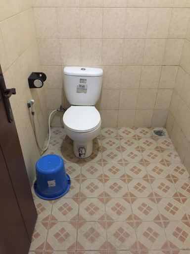 Bathroom 4, Caraka Hotel Batununggal, Bandung