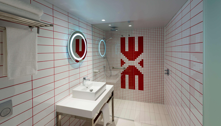 Bathroom 5, Radisson Red V&A Waterfront, Cape Town, City of Cape Town