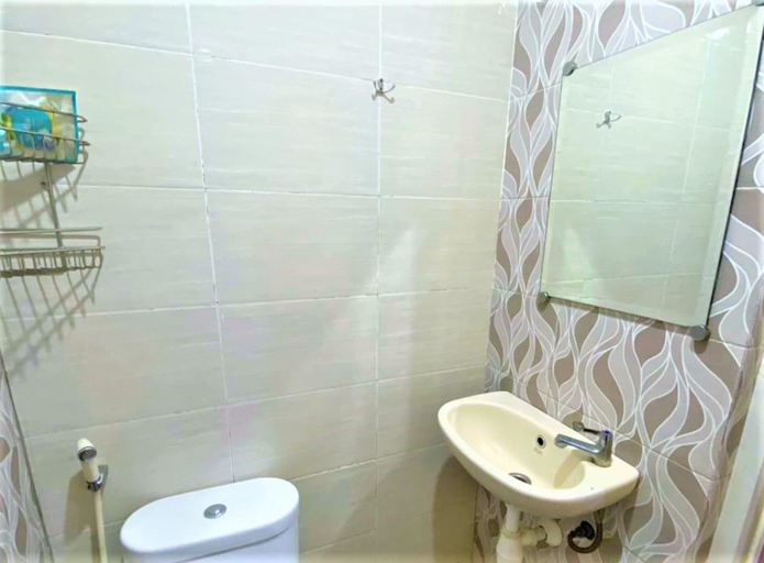 Bathroom 4, Suci Guest House 2, Makassar