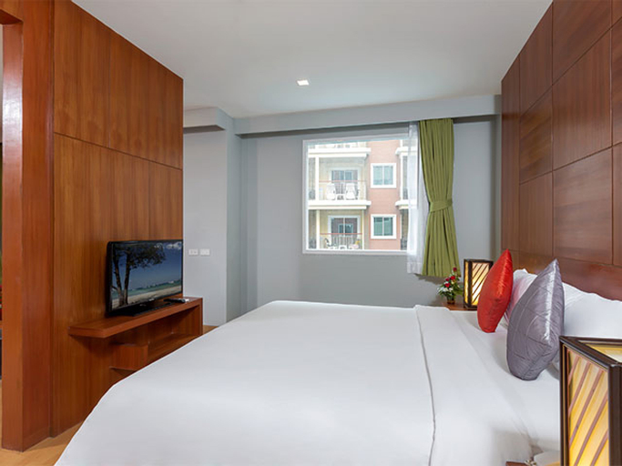 Bedroom 26