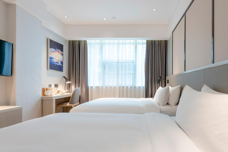Bedroom 13