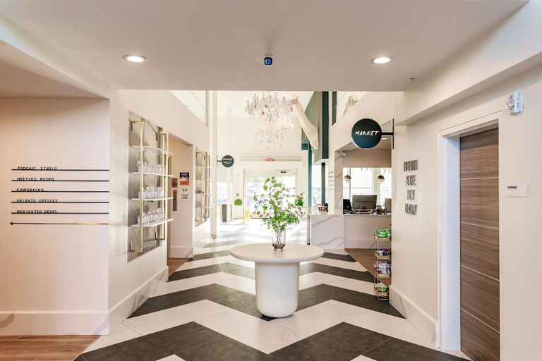 Public Area 3, Kompose Boutique Hotel, Sarasota