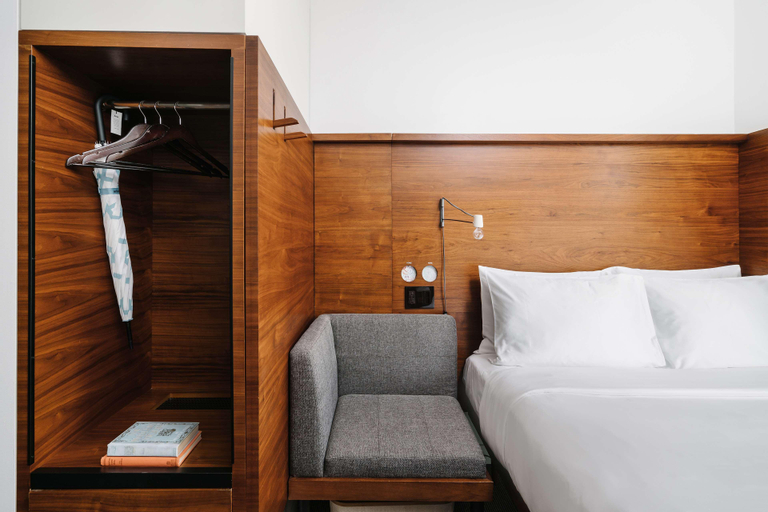 Bedroom 30