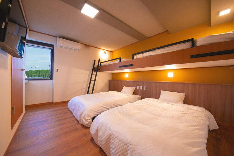 Bedroom 3, Narita Aic Airport Hotel, Narita