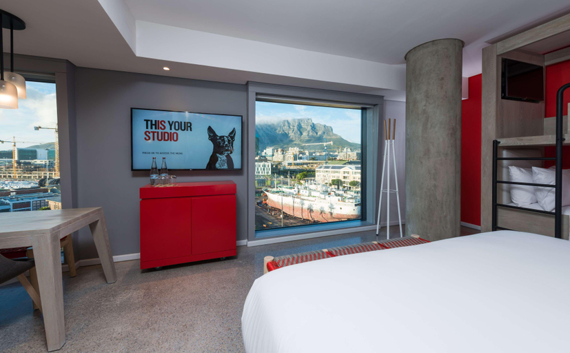Bedroom 3, Radisson Red V&A Waterfront, Cape Town, City of Cape Town