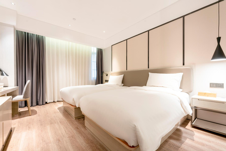 Bedroom 18